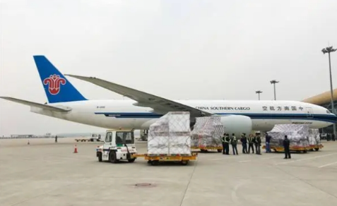 海东昆明机场物流助力鲜花输送全国